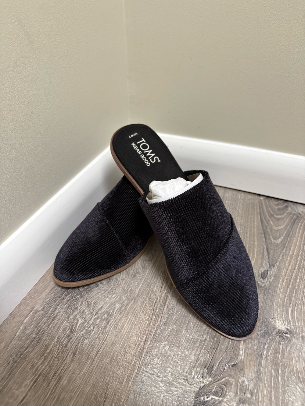 Tom’s Jade Black Corduroy Mules Size 7